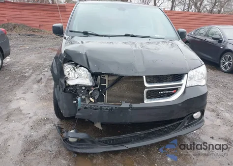 2019 Dodge Grand Caravan Sxt z USA, uszkodzony, nr VIN 2C4RDGCG6KR749603
